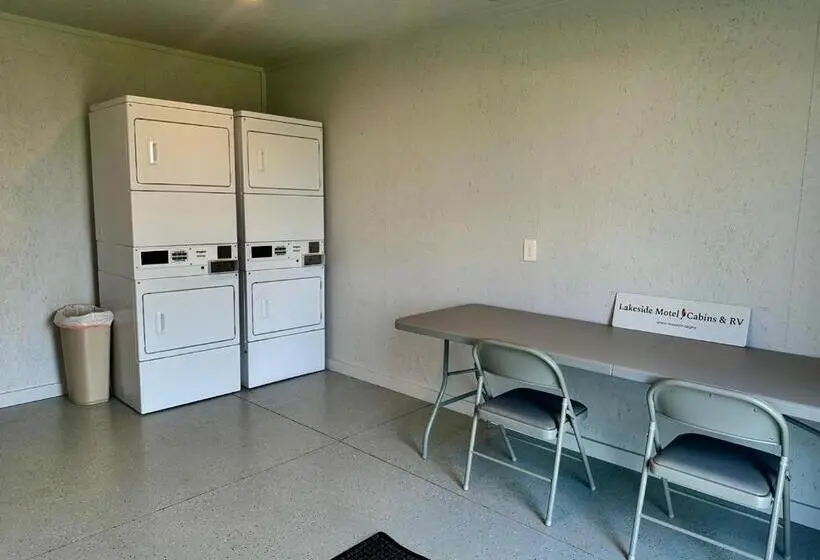 Perhebungalow, Lakeside Motel, Cabins And Rv