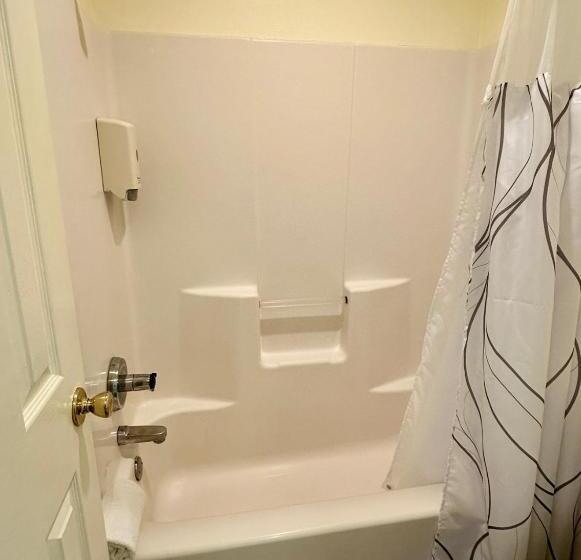 Номер Стандарт, Lakeside Motel, Cabins And Rv