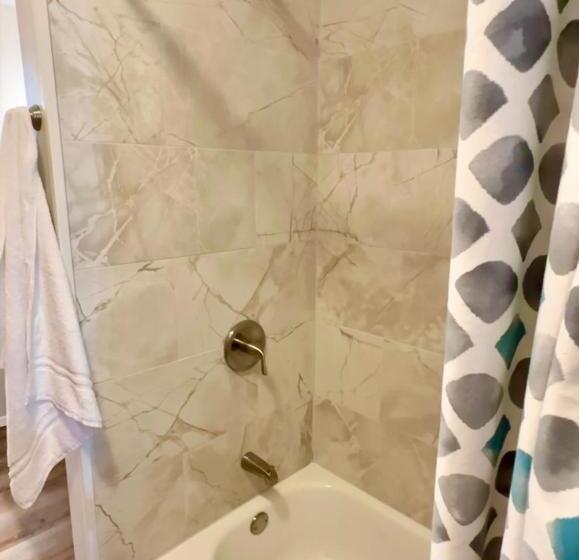 Дом 3 Спальни, Lakeside Motel, Cabins And Rv