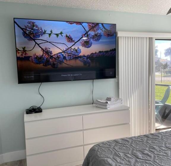Апартаменты 1 Спальня Нижний Этаж, Ocean Village Club B 17
