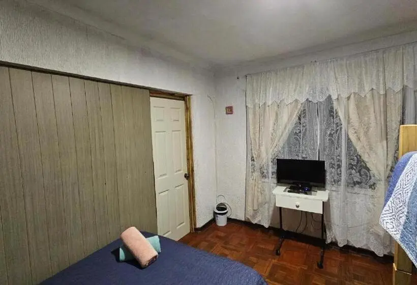 Standard Neljän Hengen Huone Jaettu Kylpyhuone, Hostal Gloria Viña