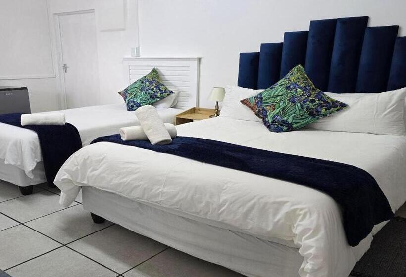 غرفة عائلية كلاسيكية, Schooner House