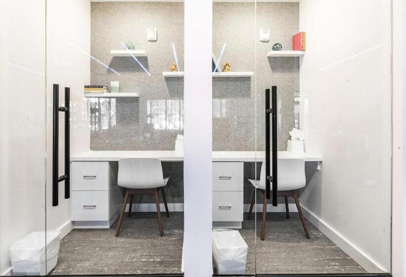 스탠다드 스튜디오, Yotelpad By All Seasons Resort Lodging