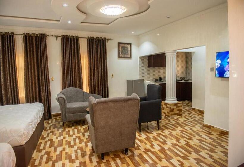 سوئیت با بالکن, Abada Luxury Hotel And Suites