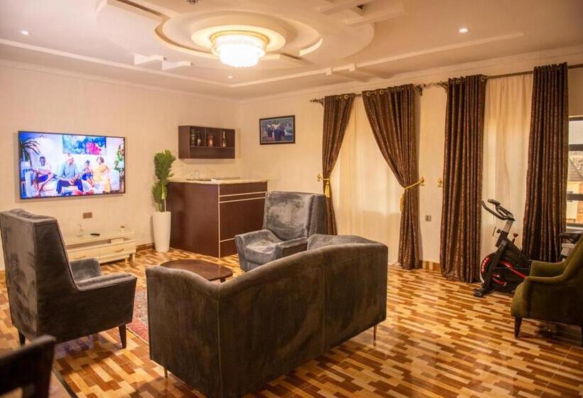 سوئیت با بالکن, Abada Luxury Hotel And Suites