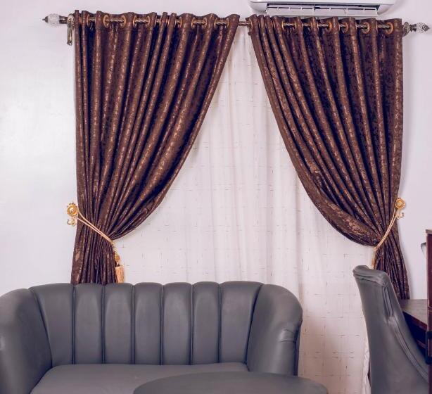 اتاق لوکس با تخت بزرگ, Abada Luxury Hotel And Suites