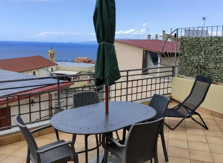 テラス付き１ベッドルームアパートメント, B&b Vista Mare Con Terrazzo