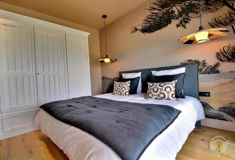 اتاق خانوادگی, Les Dunes