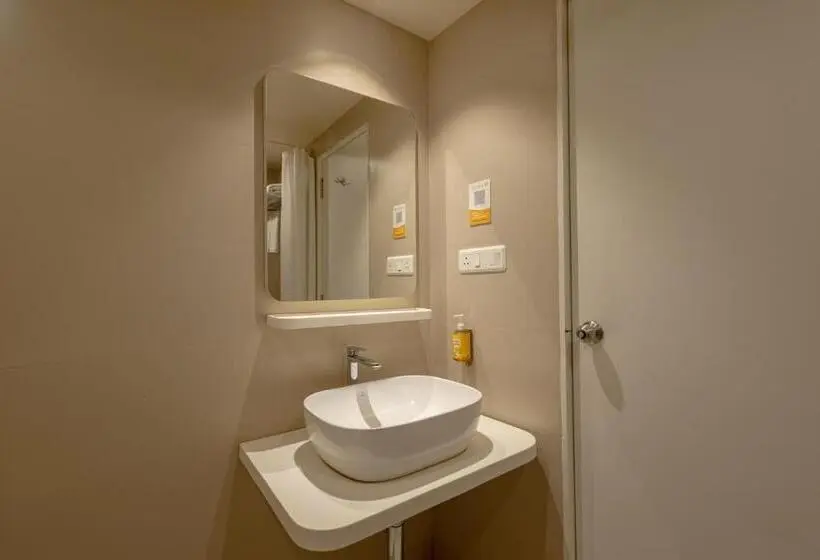 Camera Standard, Bloom Hotel   Ranchi