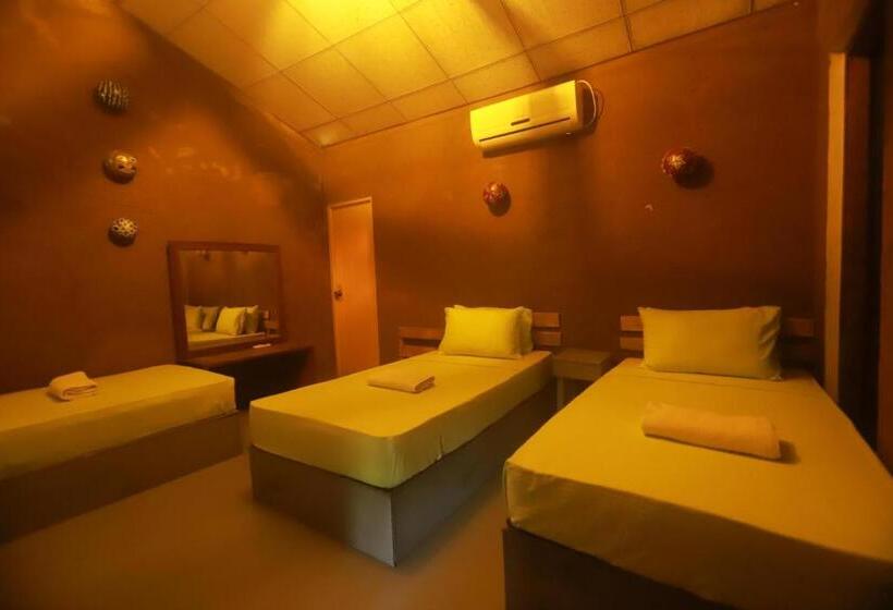 Трехместный Номер Deluxe, Dinna Nature Hostel