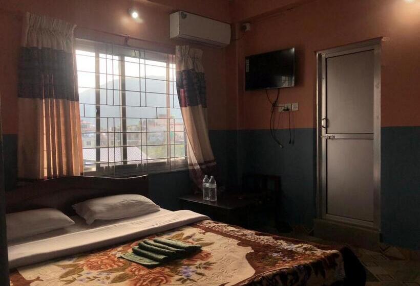 اتاق لوکس, Krishna Inn