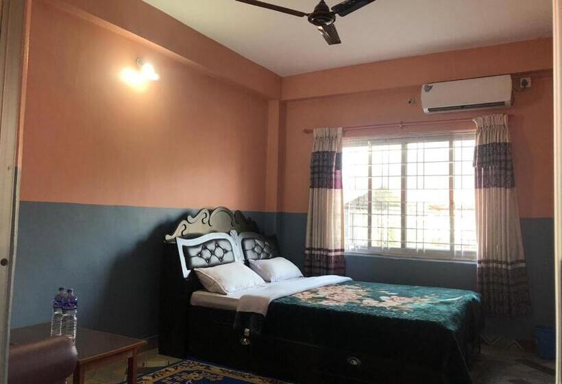 اتاق لوکس, Krishna Inn