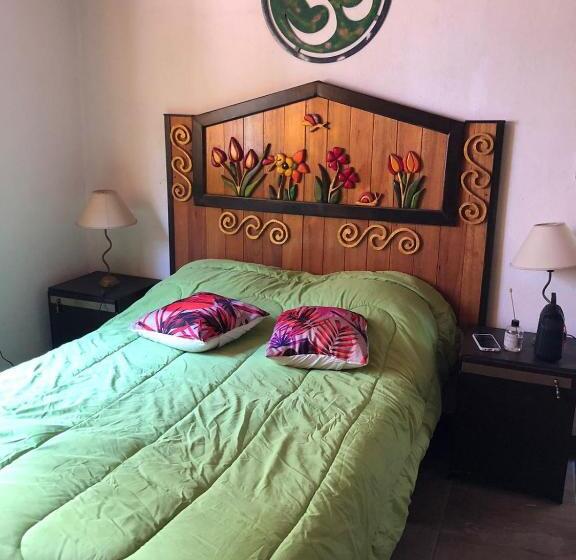 スタンダードルーム, La Posada De Las Brujas