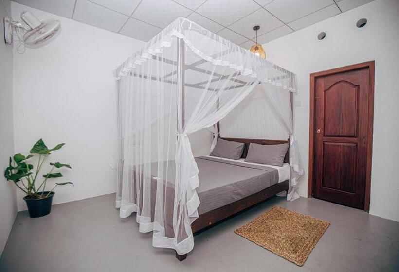اتاق لوکس, Prasith’s Place