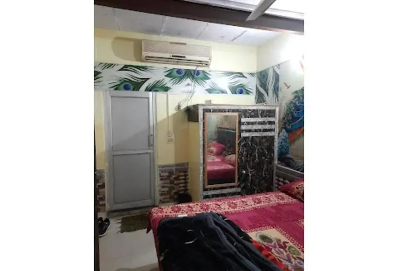 デラックスルーム, Rajdarbar Uttar Pradesh