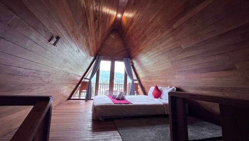 חדר משפחתי, Umah Nanda Kintamani