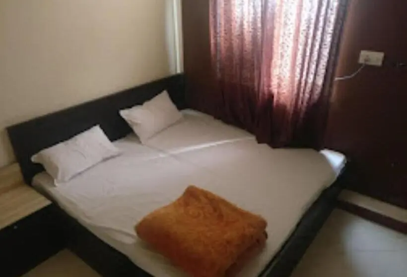 スタンダードルーム, Jk Restaurant & Hotel,tikamgarh