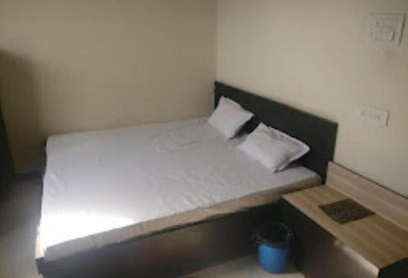 スタンダードルーム, Jk Restaurant & Hotel,tikamgarh