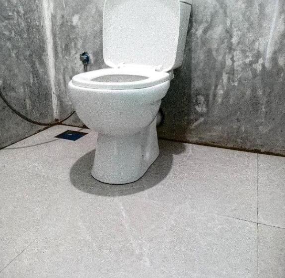 Номер Стандарт Совместная Ванная, Lazy Monkey Surfhostel   Sri Lanka