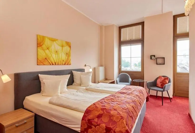スーペリアールーム, Moselhotel Römischer Kaiser `staffuntil5pm`earlybirdbreakfast`cityparking