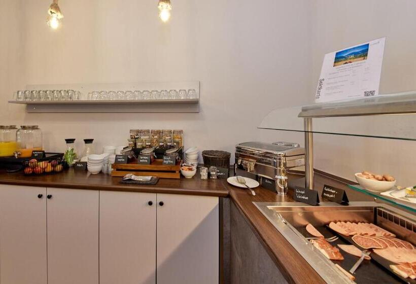 חדר אקונומי, Moselhotel Römischer Kaiser