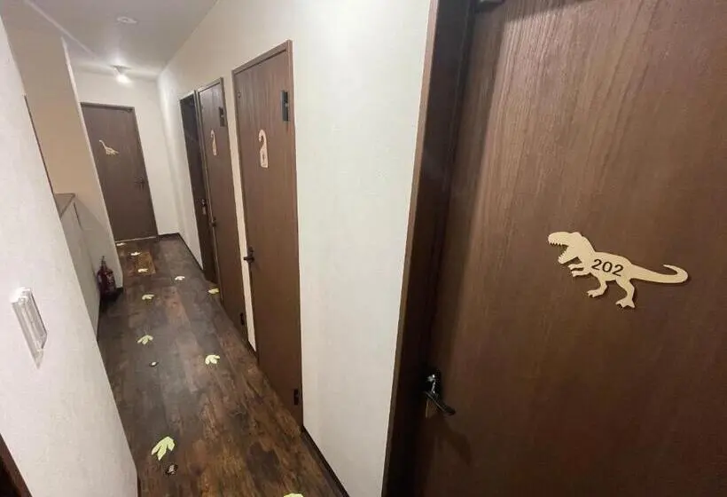 エコノミールーム, 11月フルリフォーム 12月オープン恐竜一色ゲストハウスdinosaur Guesthouse