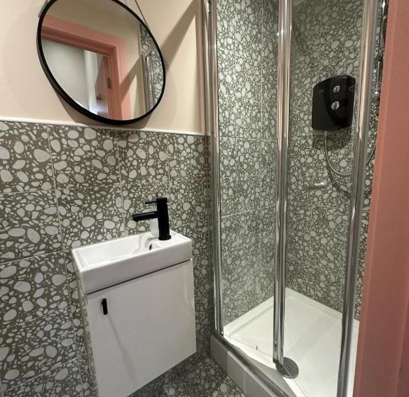 חדר סטנדרט, Cozy En Suite Loft In Trendy Local