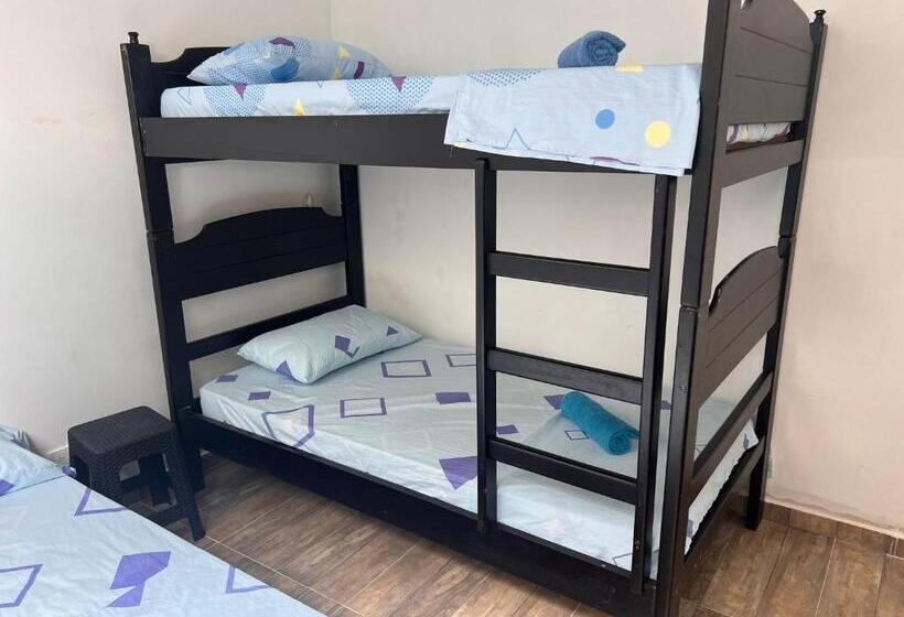 浴室共有ファミリールーム, Epifania Hostel