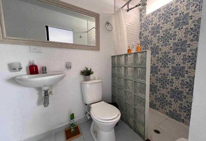 اتاق استاندارد چهار تخته, Epifania Hostel