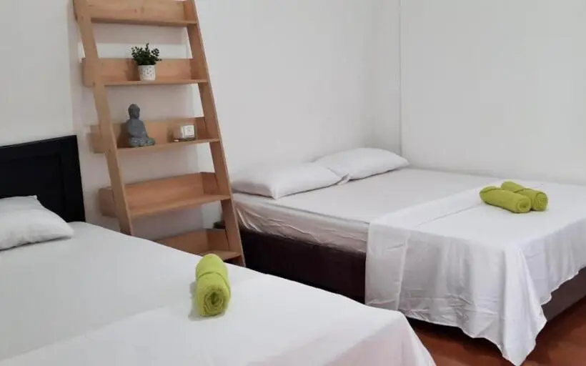 خانه 1 خوابه, Epifania Hostel