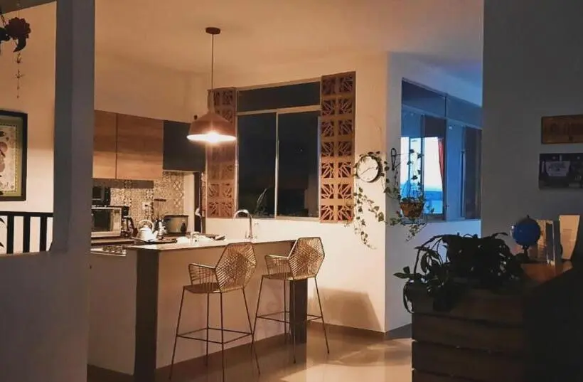خانه 1 خوابه, Epifania Hostel