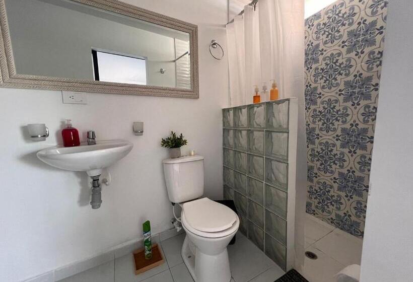 اتاق استاندارد چهار تخته, Epifania Hostel