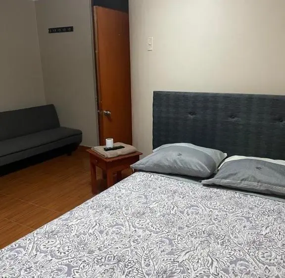 Standardrum, Hostal Alborada