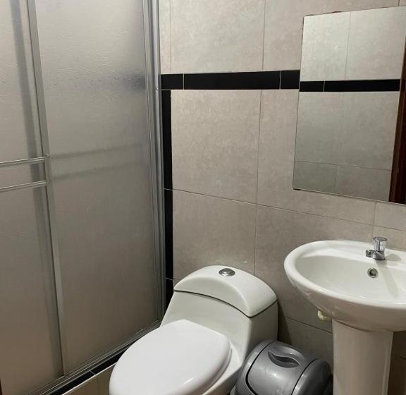 اتاق استاندارد, Hostal Alborada