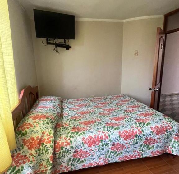Quarto Estandar 2 Camas Casal, Hostal Alborada