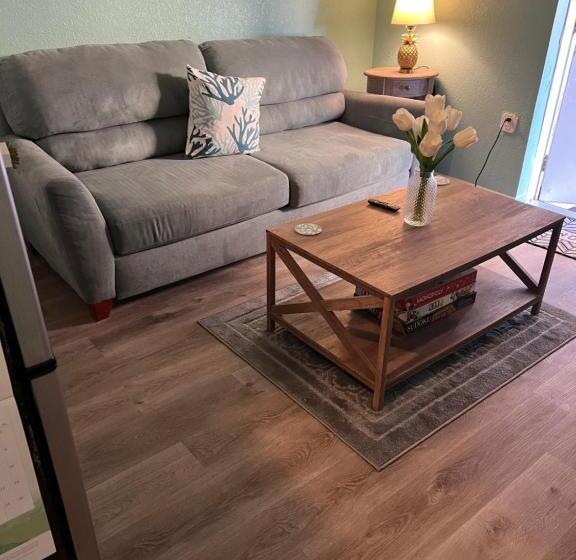 منزل غرفة نوم واحدة, La Adventura Villa