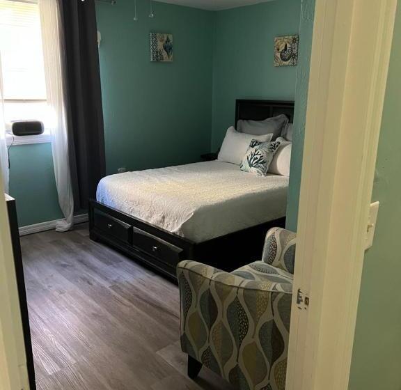 منزل غرفة نوم واحدة, La Adventura Villa