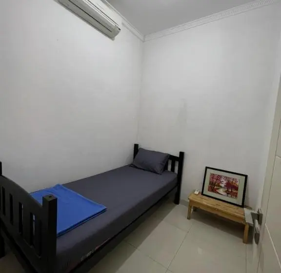 Economy Yhden Hengen Huone, De Novaren Guesthouse