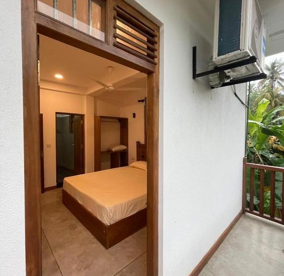 Camera Standard con Balcone, Gisada Villa