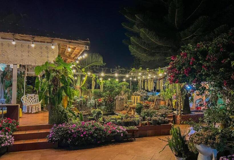 اتاق استاندارد با چشمانداز باغ, Mộc Châu House