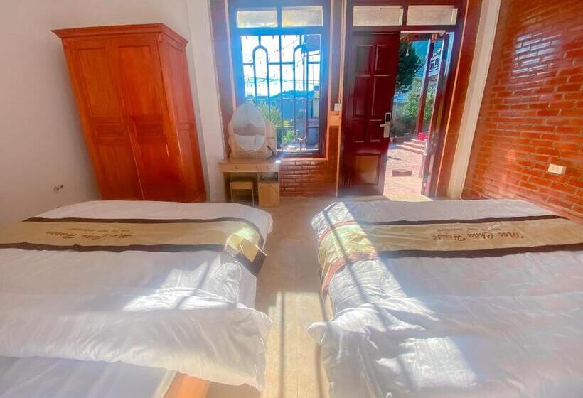 اتاق استاندارد چهار تخته, Mộc Châu House