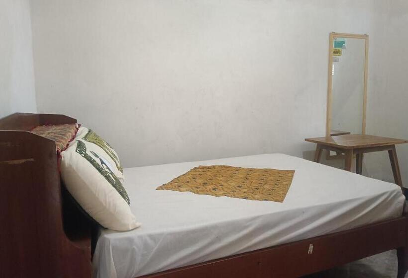 Номер Deluxe, Oyo 93425 Homestay Anisa