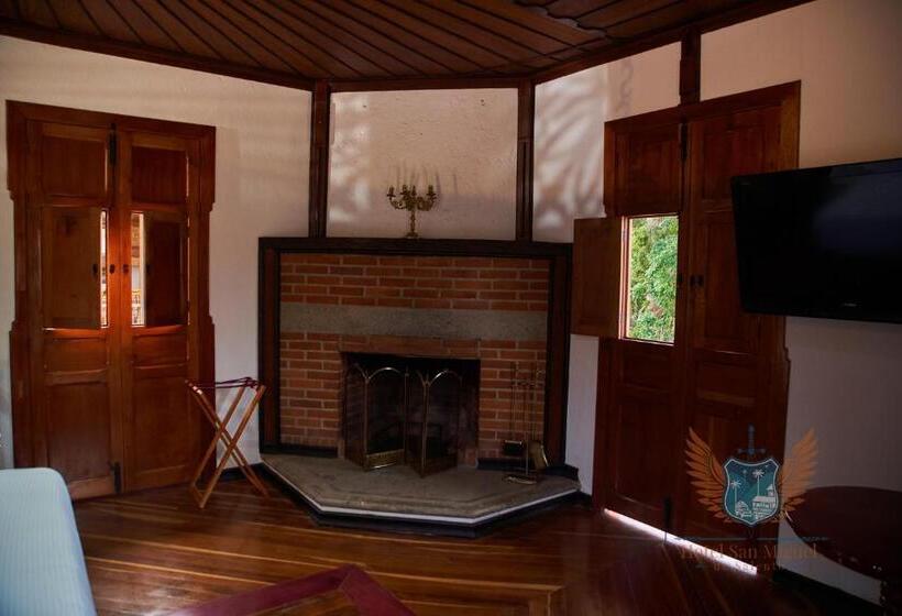 סוויטה נשיאותית, San Miguel De Salento