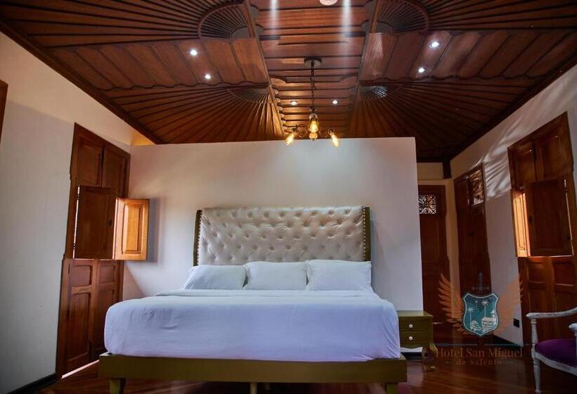 סוויטה נשיאותית, San Miguel De Salento