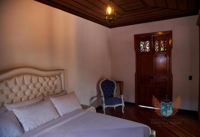 סוויטה משפחתית, San Miguel De Salento