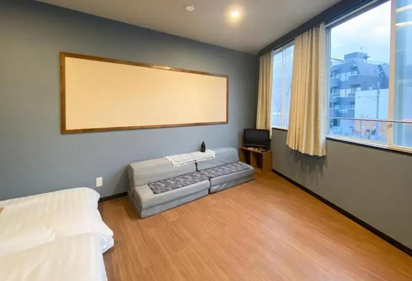 Standard-studio, Tomi Home 2f