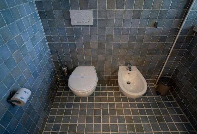 デラックスルーム, Lamapulia