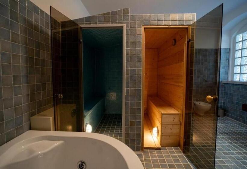 デラックスルーム, Lamapulia