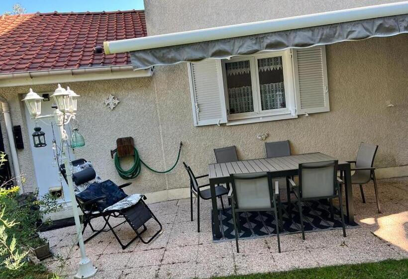 غرفة قياسية رباعية, Room In Bb   Nathalies Home   2 Bedrooms Breakfast