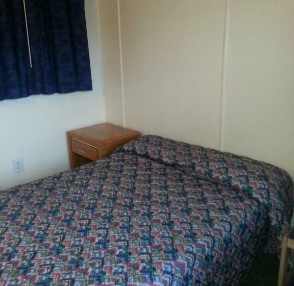 غرفة قياسية, Americana Motel